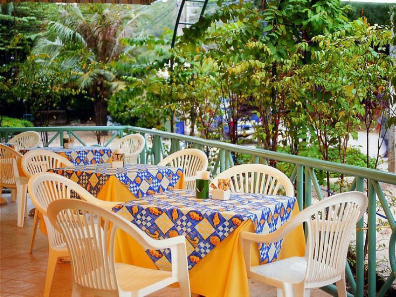 Baantonsai Garden Resort Patong Exterior photo