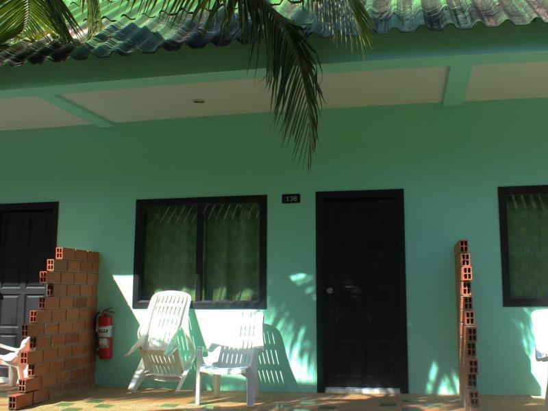 Baantonsai Garden Resort Patong Exterior photo